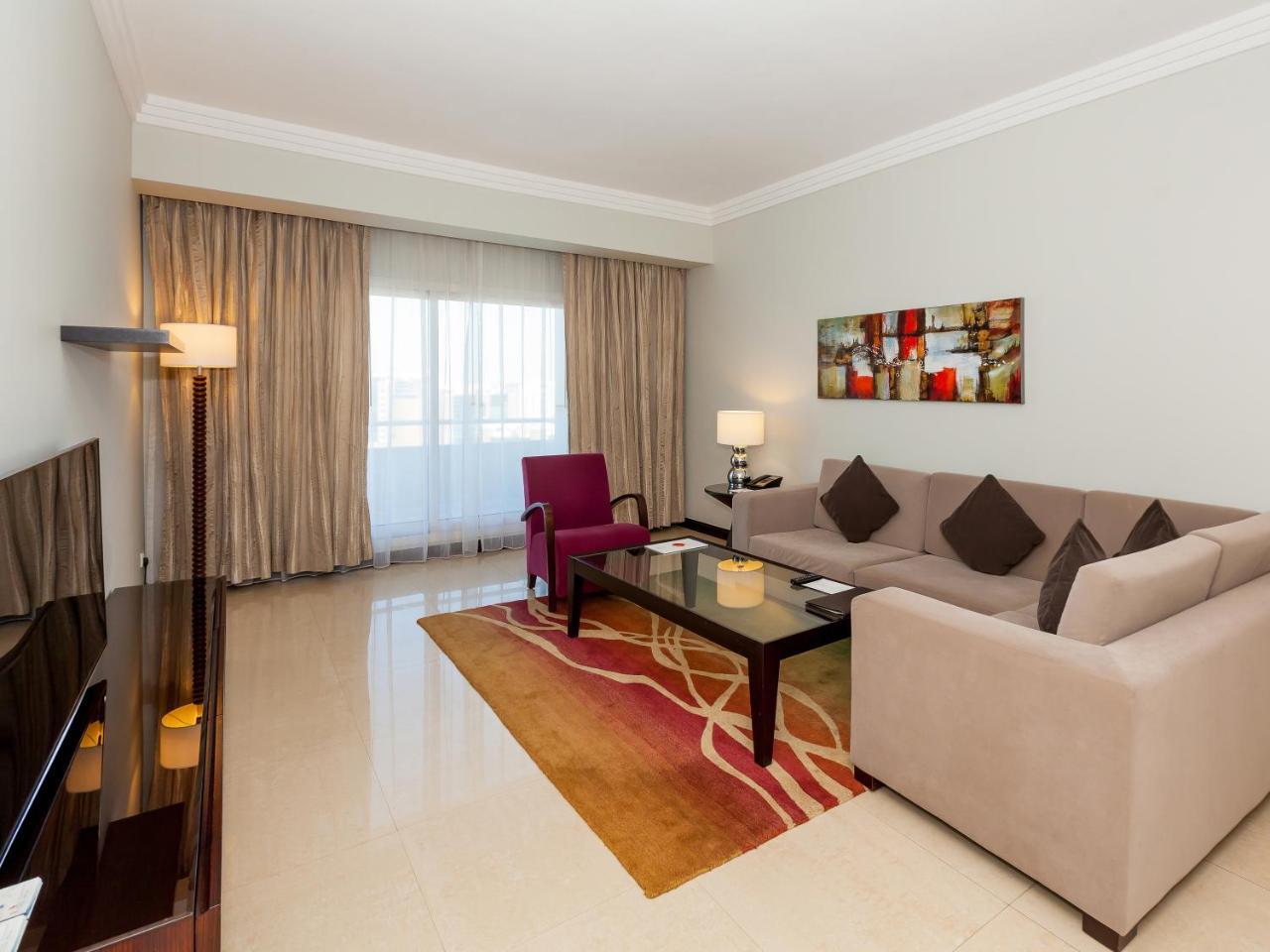 Flora Park Deluxe Hotel Apartments Dubai Eksteriør bilde